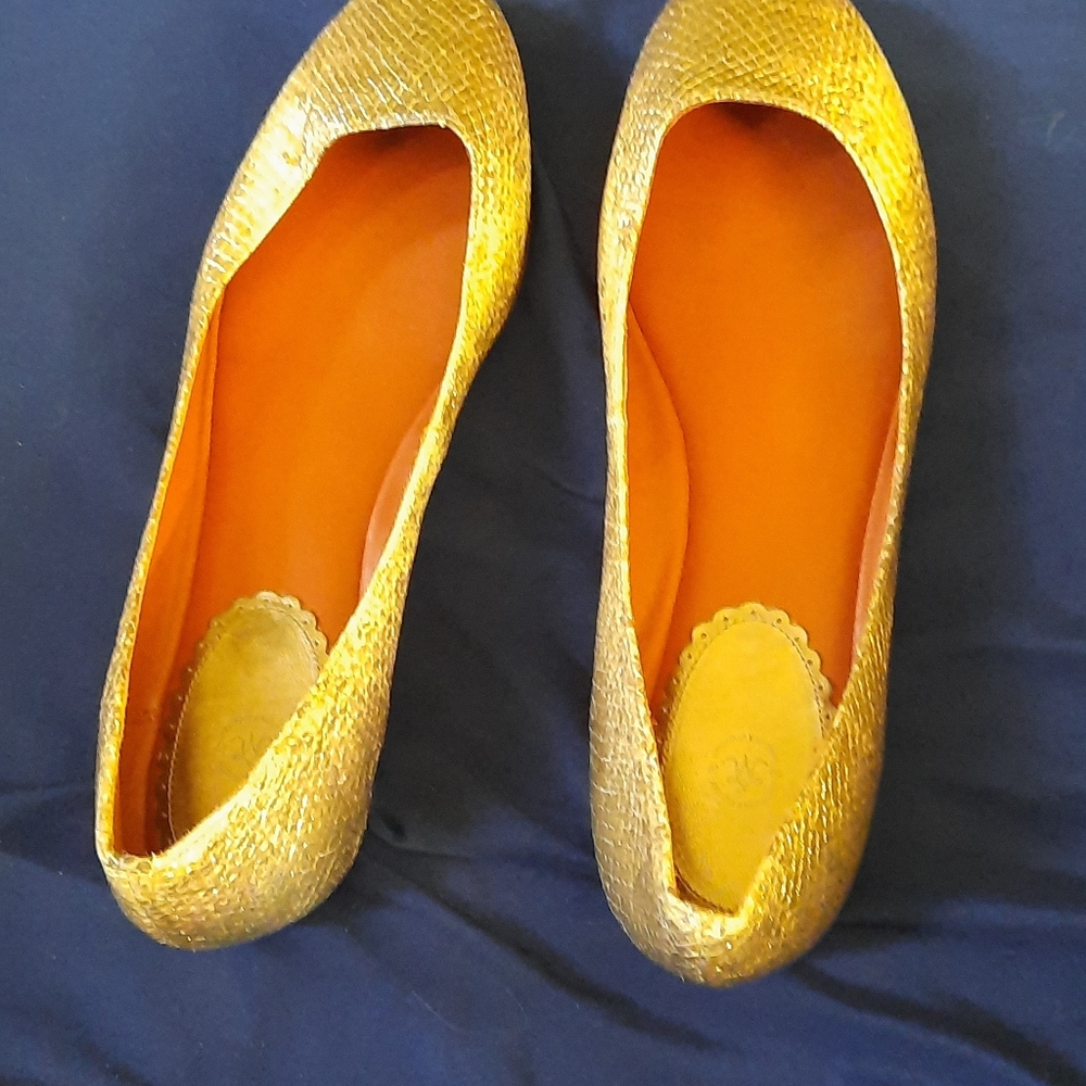 Johnston & Murphy Snake skin ballerina flats